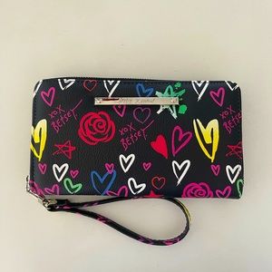 NEW Betsy Johnson Love Graphics Wallet